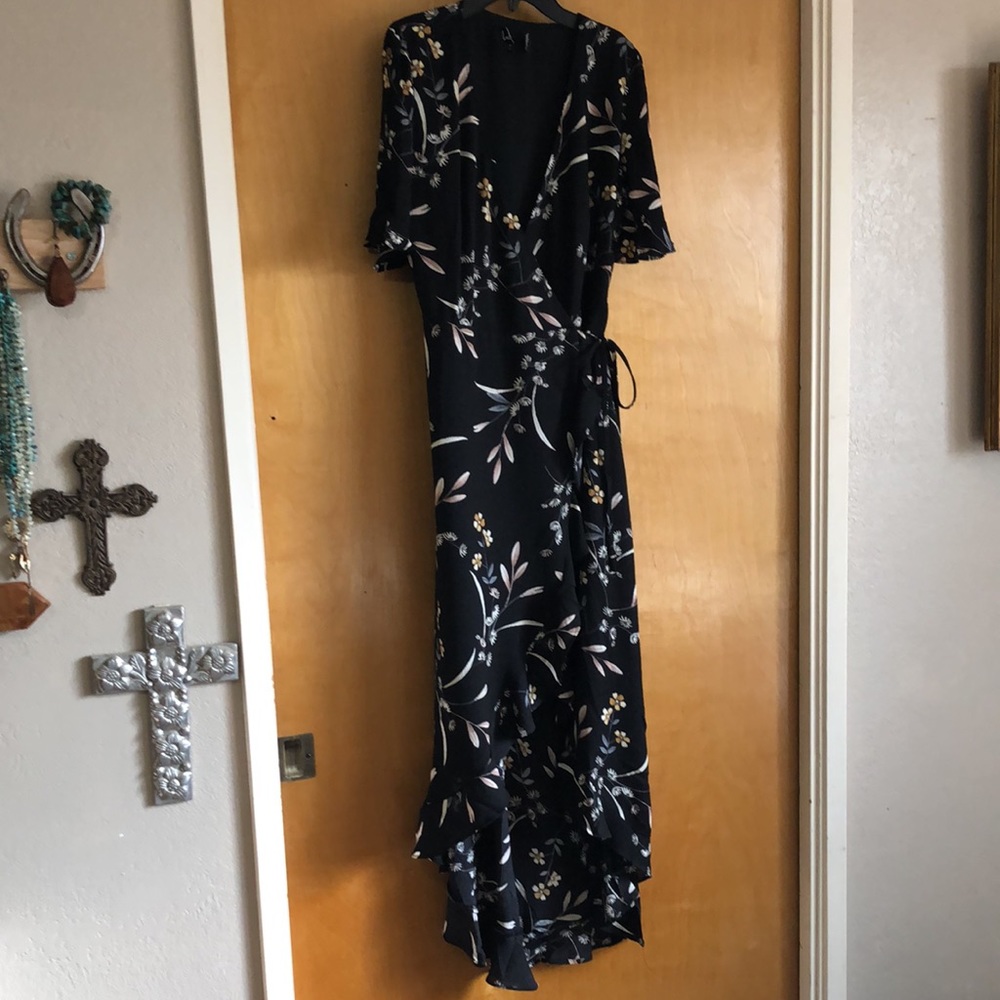Lulus Hi Lo Floral dress sz M